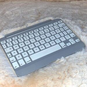 ZAGG Book Keyboard and Case‎ for iPad mini 2 or 3 White Silver